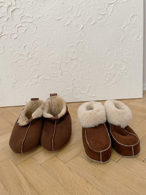 Buty z naturalnej owczej skóry - Brązowe